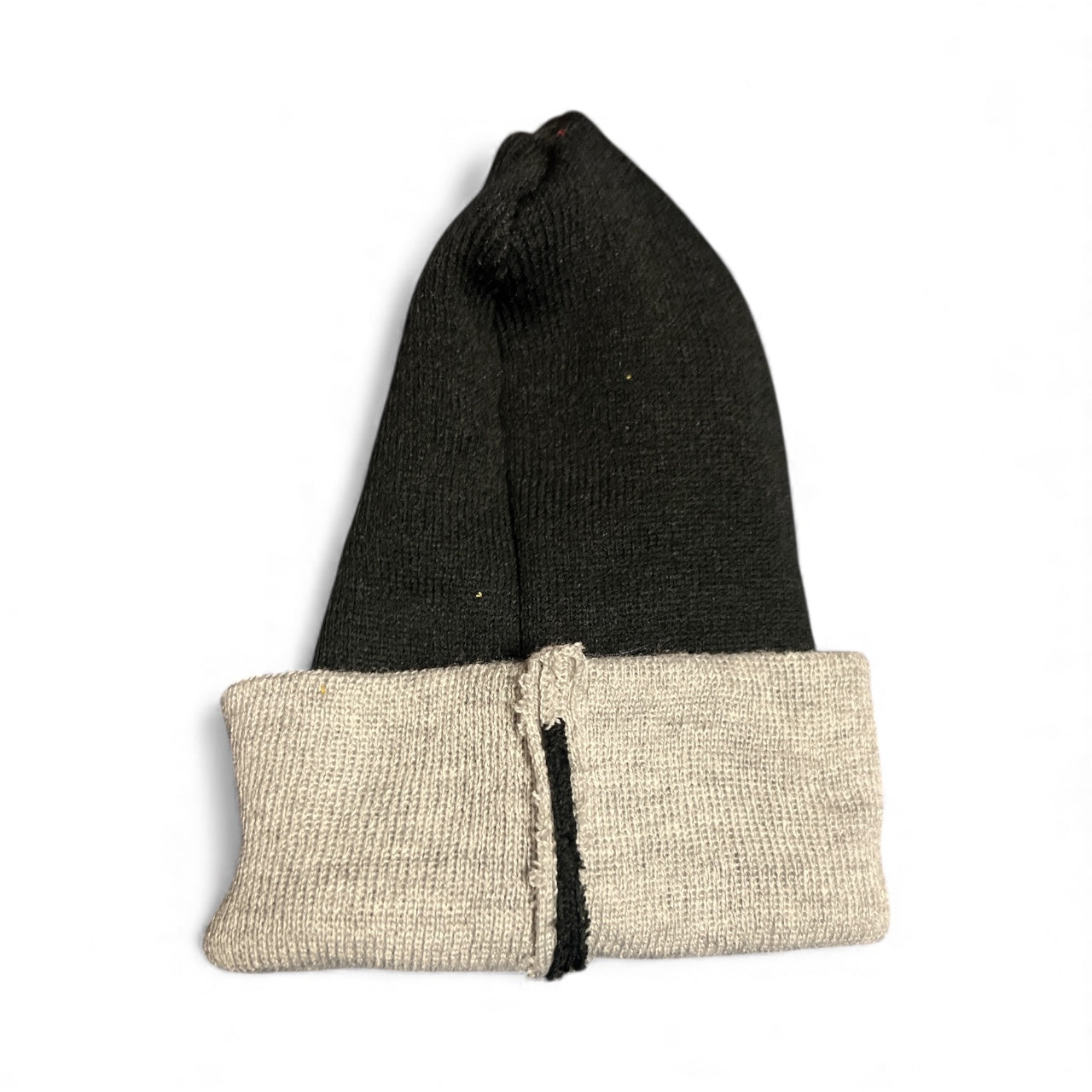 Not perfect beanie (Black and Grey)